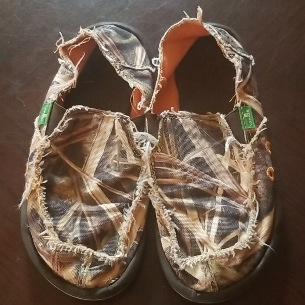 Sanuks